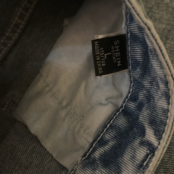 Light washed blue jeans - Picture 2 of 2